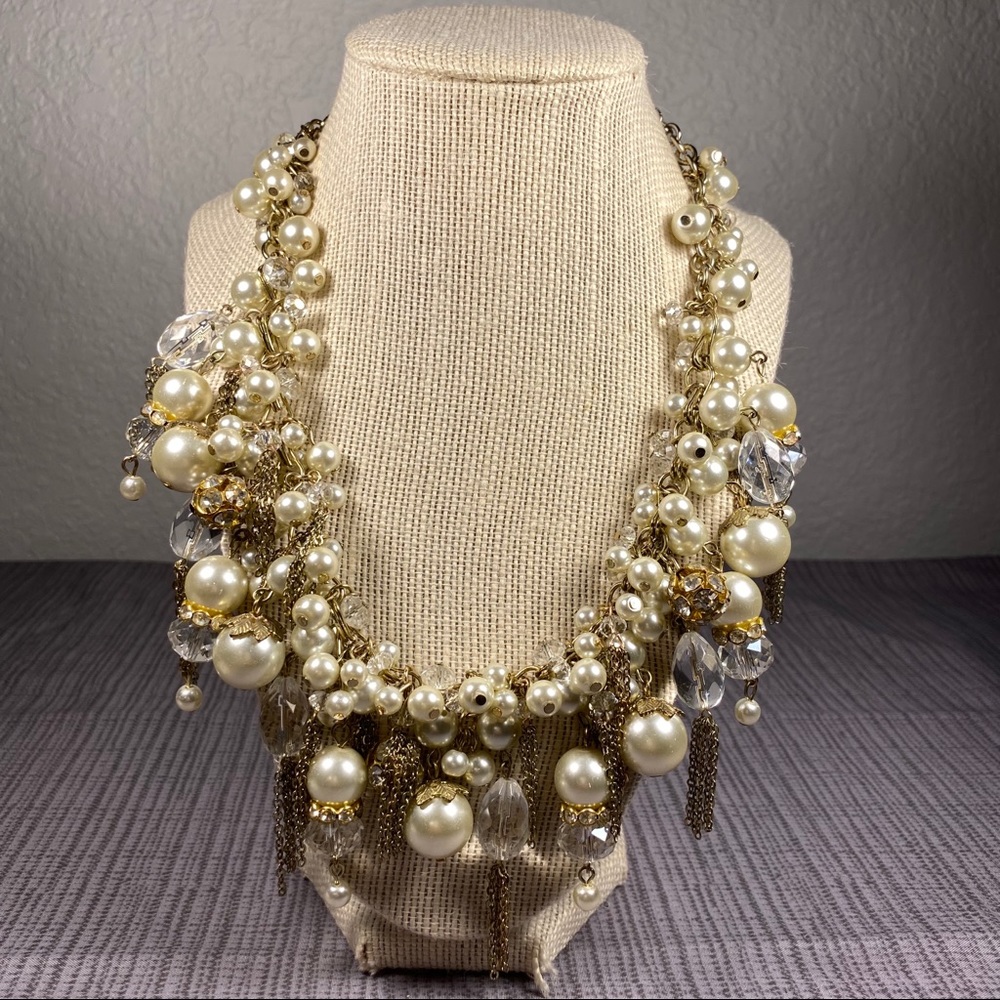 Statement necklace pearls and crystals